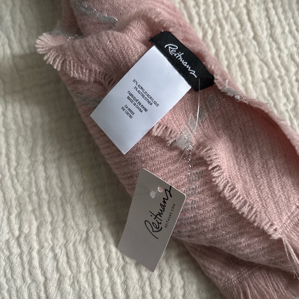 NWT Reitmans pink shimmery scarf ⋆˚࿔ - Picture 4 of 4